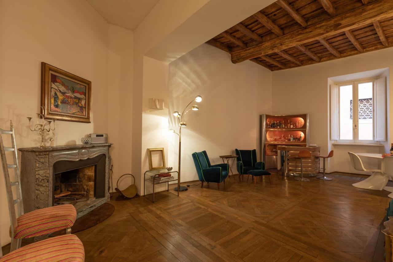 Apartamento Chic And Style In Historical Via Giulia Roma Exterior foto