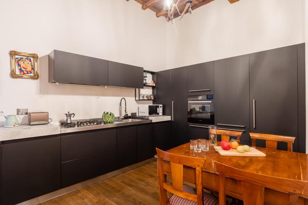Apartamento Chic And Style In Historical Via Giulia Roma Exterior foto
