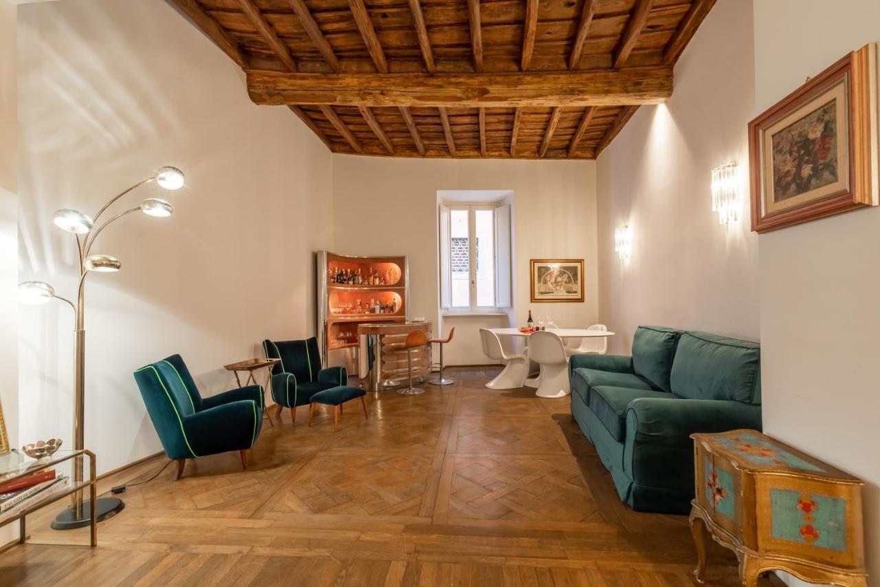 Apartamento Chic And Style In Historical Via Giulia Roma Exterior foto